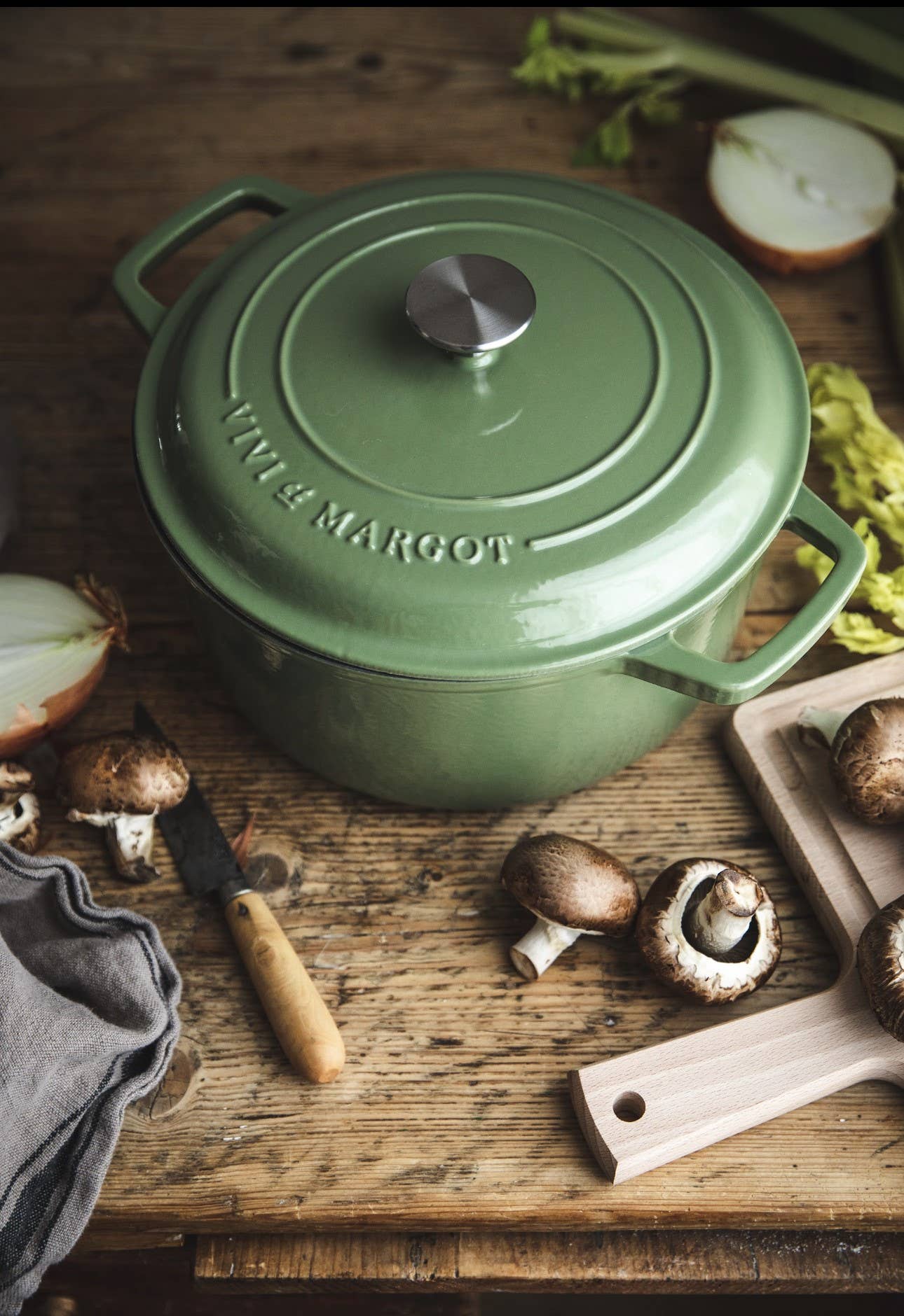 French Heirloom Dutch Oven