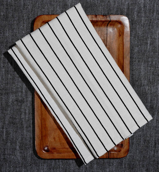 Gift pack - Acacia Wooden Tray & Set of 2 Kitchen Towels